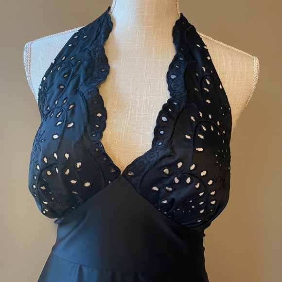 WHBM Dress Satin Halter Top Eyelet Lace Nude Lined Black Cocktail M 8 - Picture 5 of 15